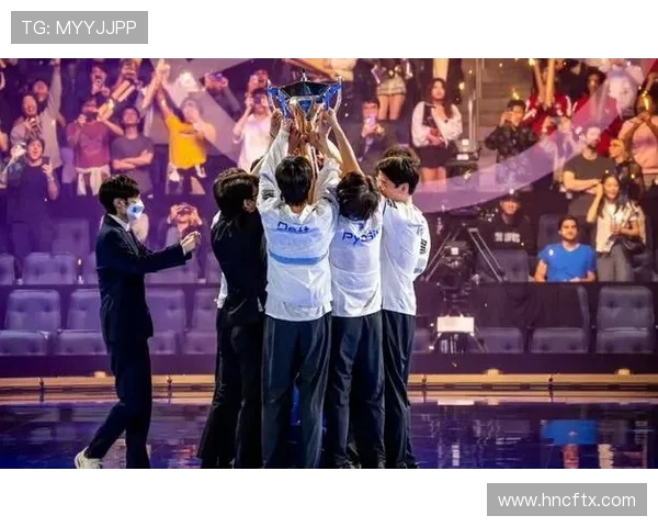 WBG与JDG激战正酣 谁能笑到最后捧起冠军奖杯